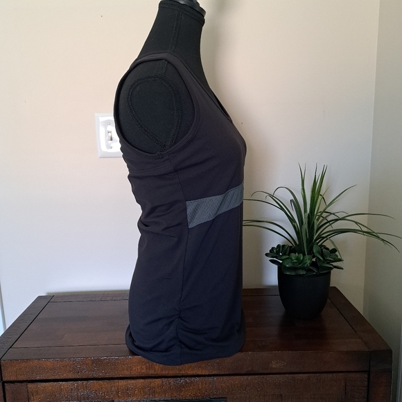 Tuff Athletics Active Top Womens Medium Black Grey Workout Tank Sleeveless - Picture 10 of 15